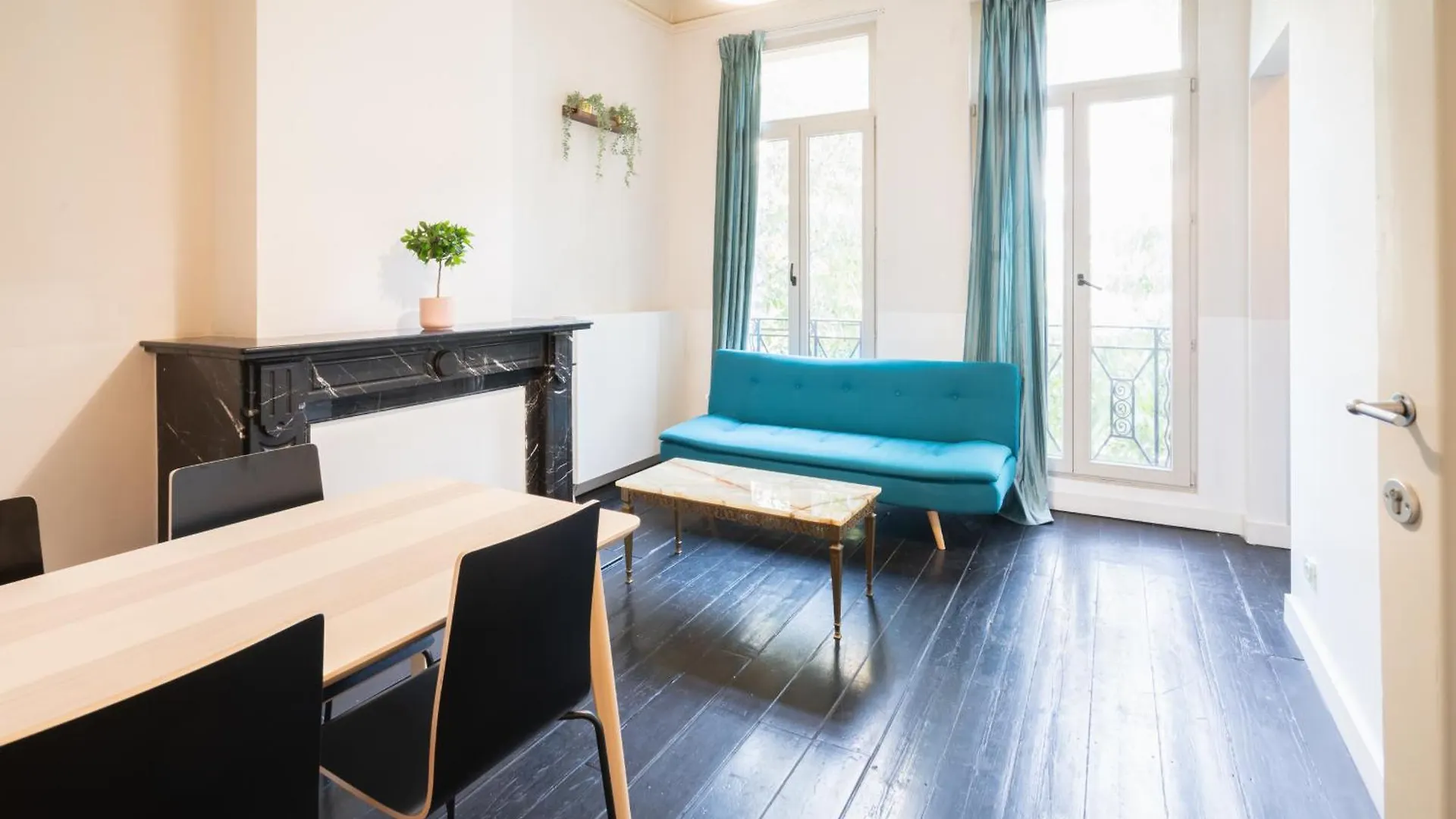 Apartment Charming Nationale Street Residence Antwerp Belgium