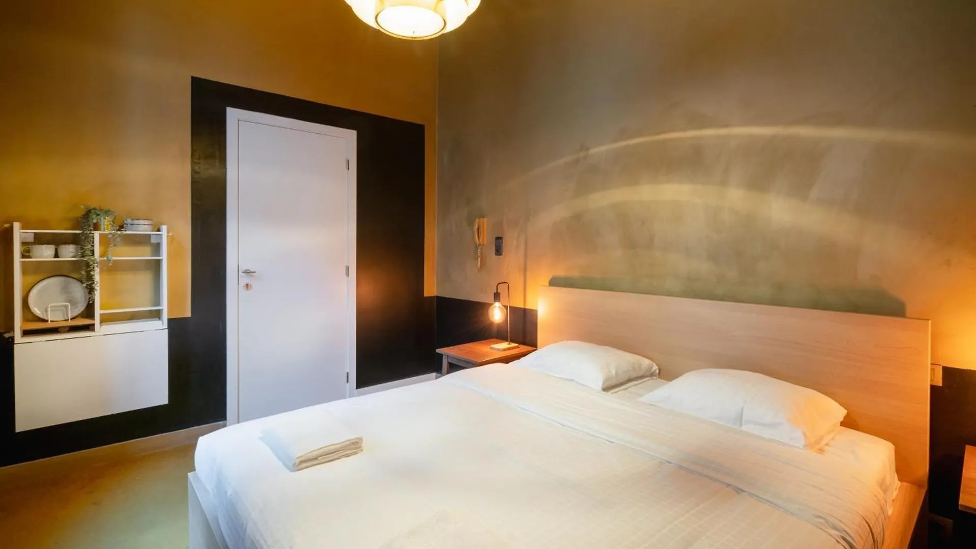 Charming Nationale Street Residence Antwerp 0*,  Belgium