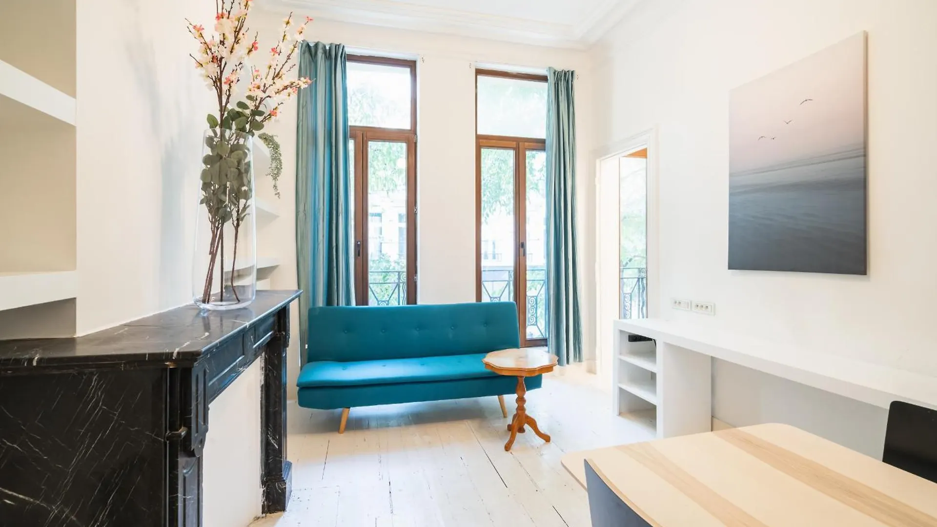 Charming Nationale Street Residence Antwerp