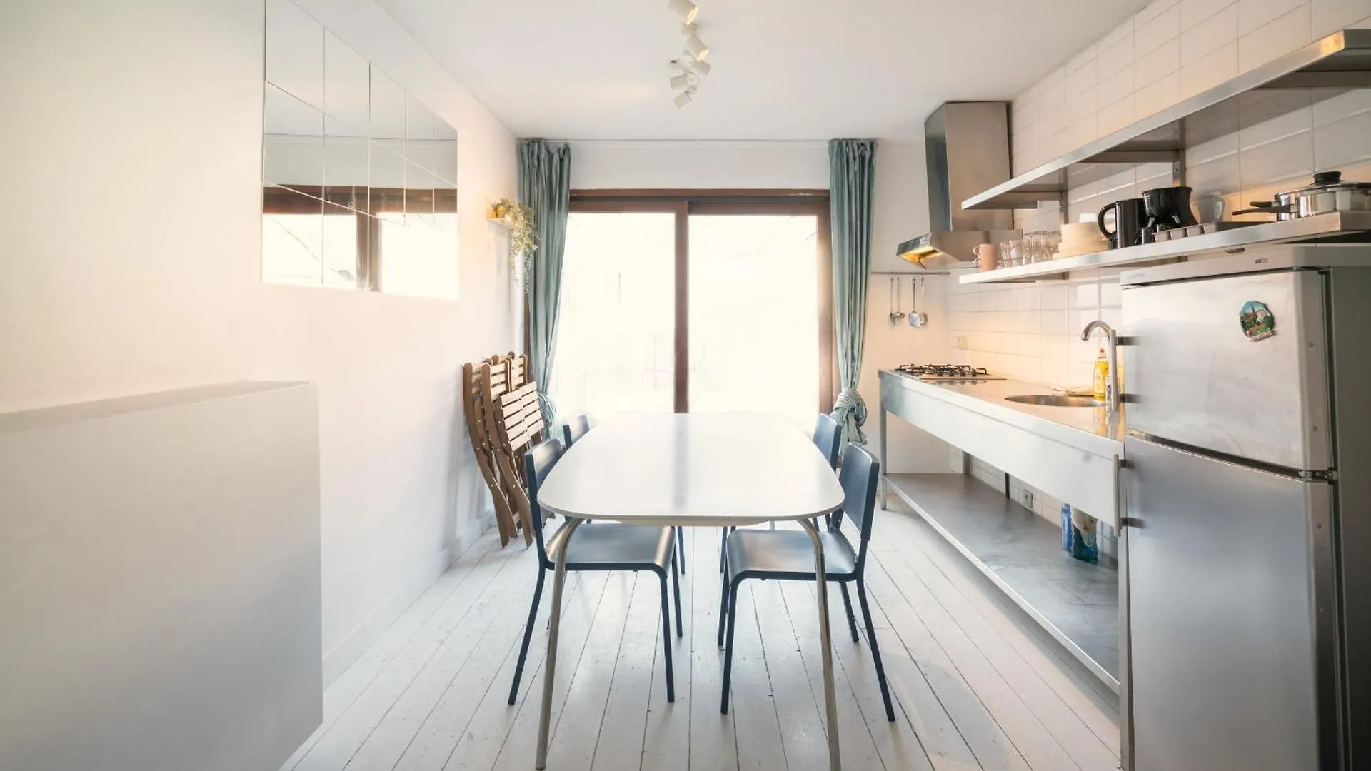 Charming Nationale Street Residence Antverpy Belgie